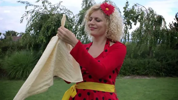 Smejko a Tanculienka: Hej rup, do toho! (pesnička)