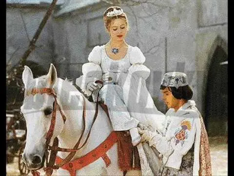 Tri oriešky pre Popolušku - Iveta Bartošová (pesnička)